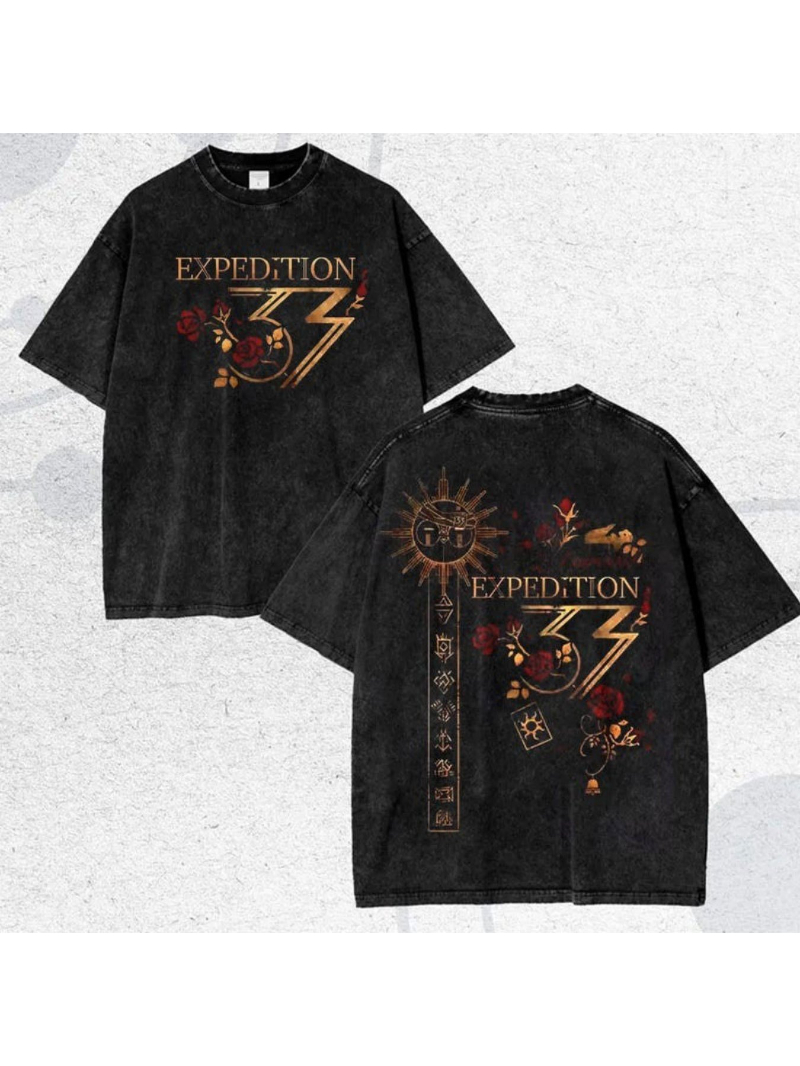 Urban Streetwear Brand - เสื้อยืดแบรนด์สตรีทแวร์ผู้ชายแบบวอช รุ่น Expedition 33 ลายดอกไม้และสัญลักษณ์ สำหรับการผจญภัยในเมือง