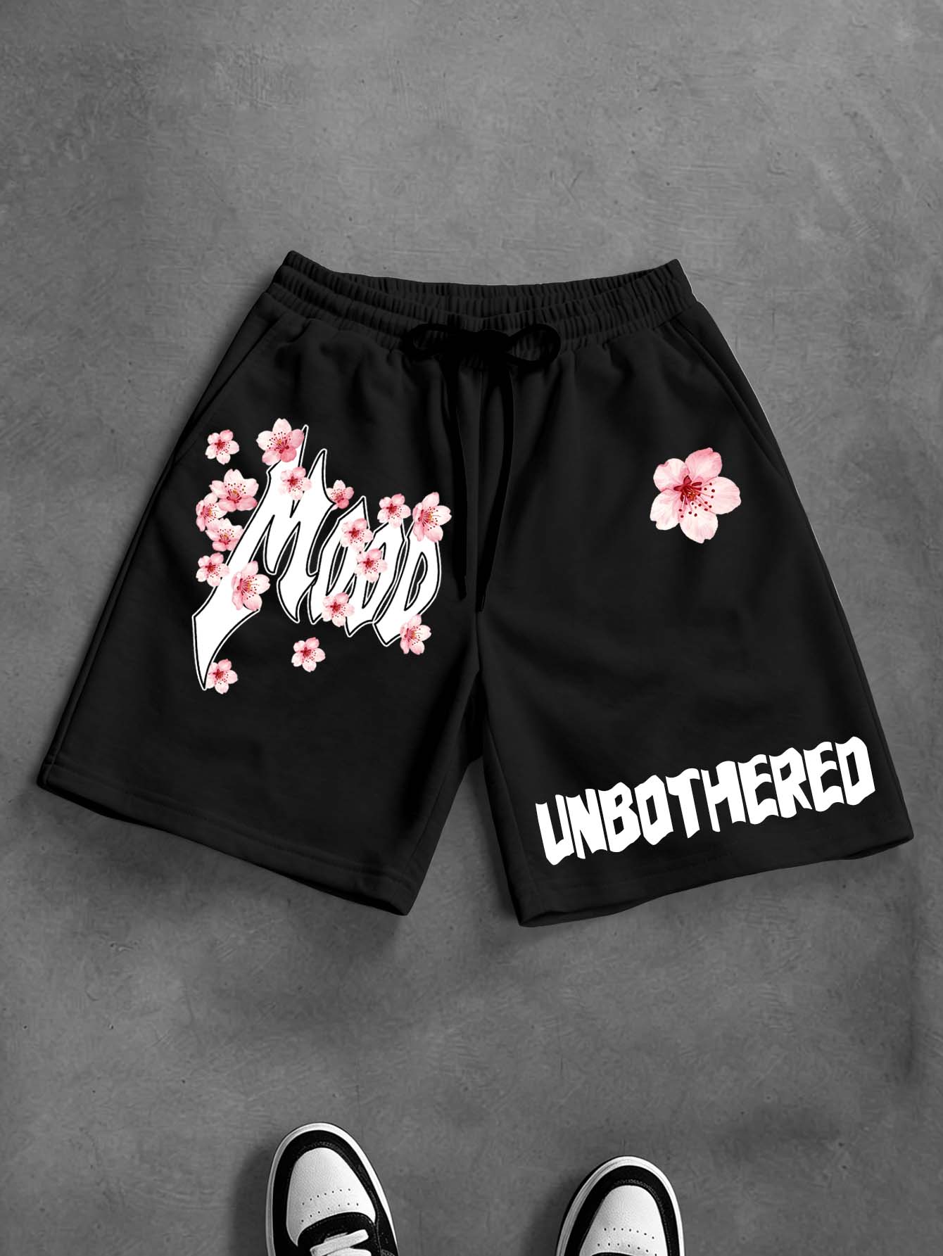 Streetwear Brand Japanese - กางเกงขาสั้นสตรีทแวร์สไตล์ญี่ปุ่นทรงหลวมสำหรับผู้ชาย แบรนด์ Mood Unbothered ลายกราฟิกซากุระกิเลนแบบกอธิค ผ้าคอตตอนผสม
