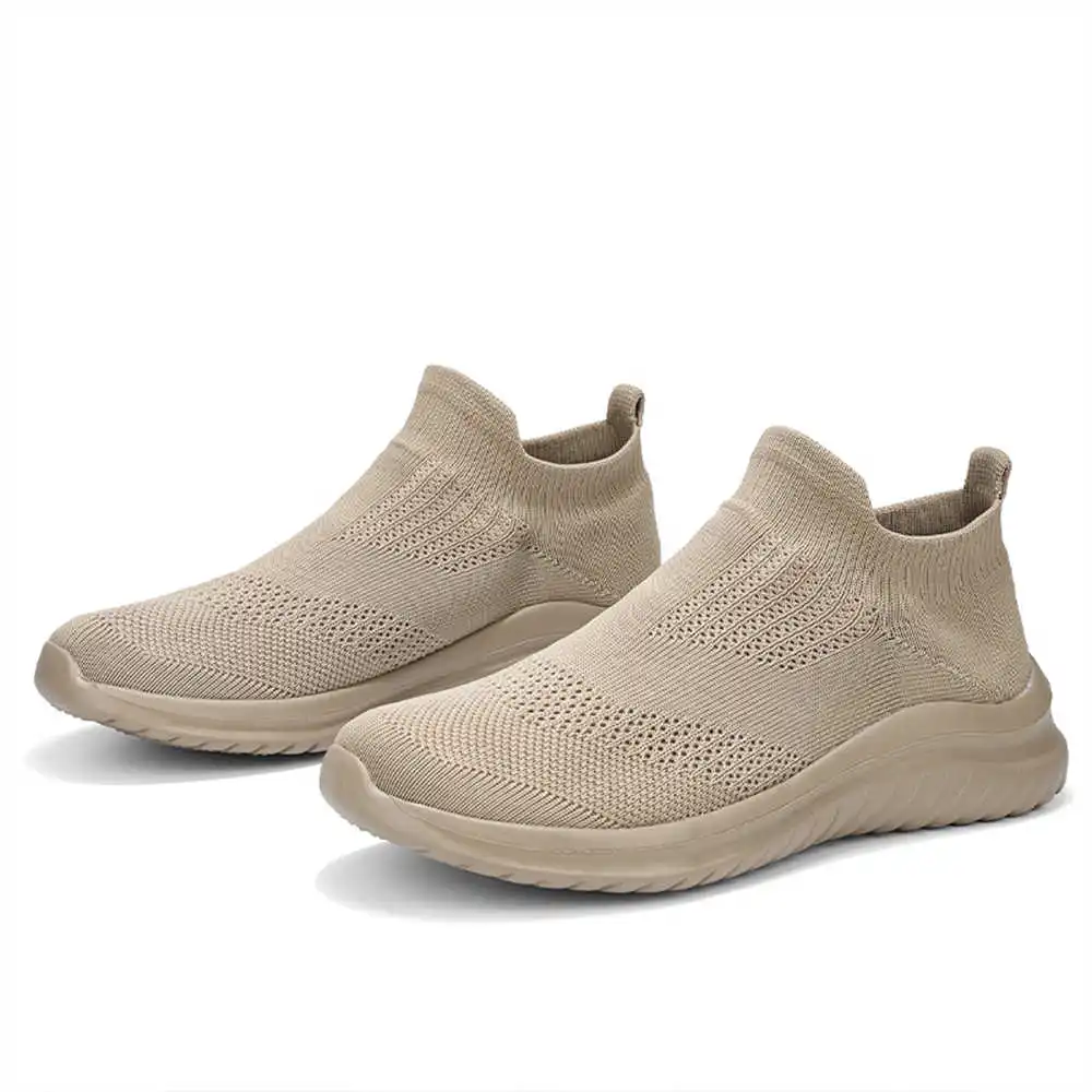Beige Soft ใหม่รองเท้าเทนนิส M - Streetwear Brand In Uk บทวิจารณ์และราคา